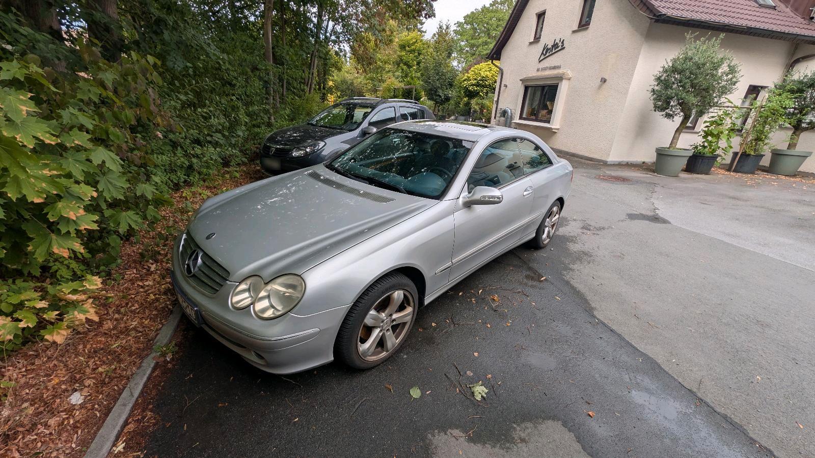 Mercedes-Benz CLK 320