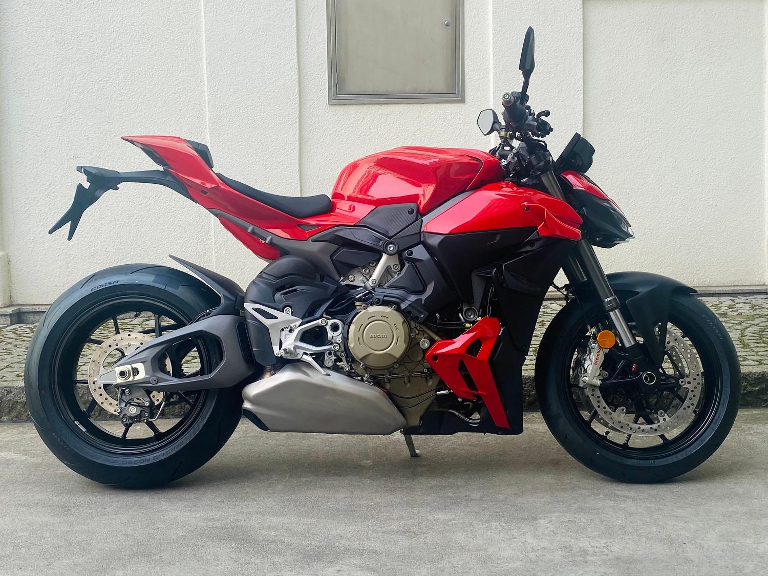 Ducati Streetfighter V4 SOFORT VERFÜGBAR 1% ZINS
