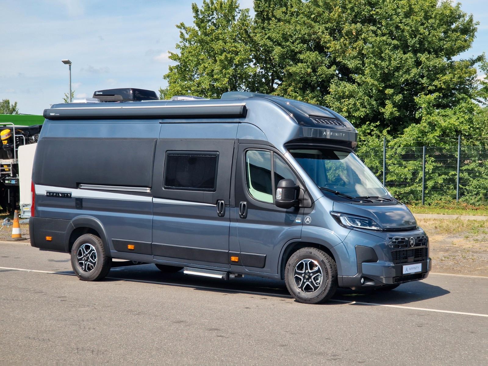 Affinity ONE sofort verfügbar Gasfrei Automatik 180PS