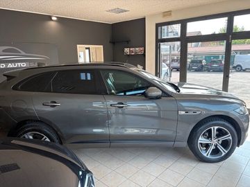 Jaguar F-Pace - 4