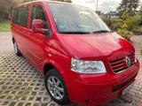 Volkswagen T5 Multivan - rote Volkswagen T5 Multivan