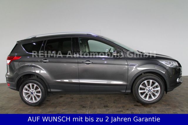 Ford Kuga Titanium 2,0 TDCi Automatik Allrad, Xenon