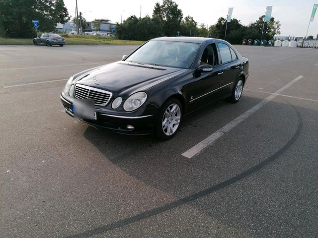 Mercedes-Benz Mercedes Benz E Klasse 320 CDI W211 Design...