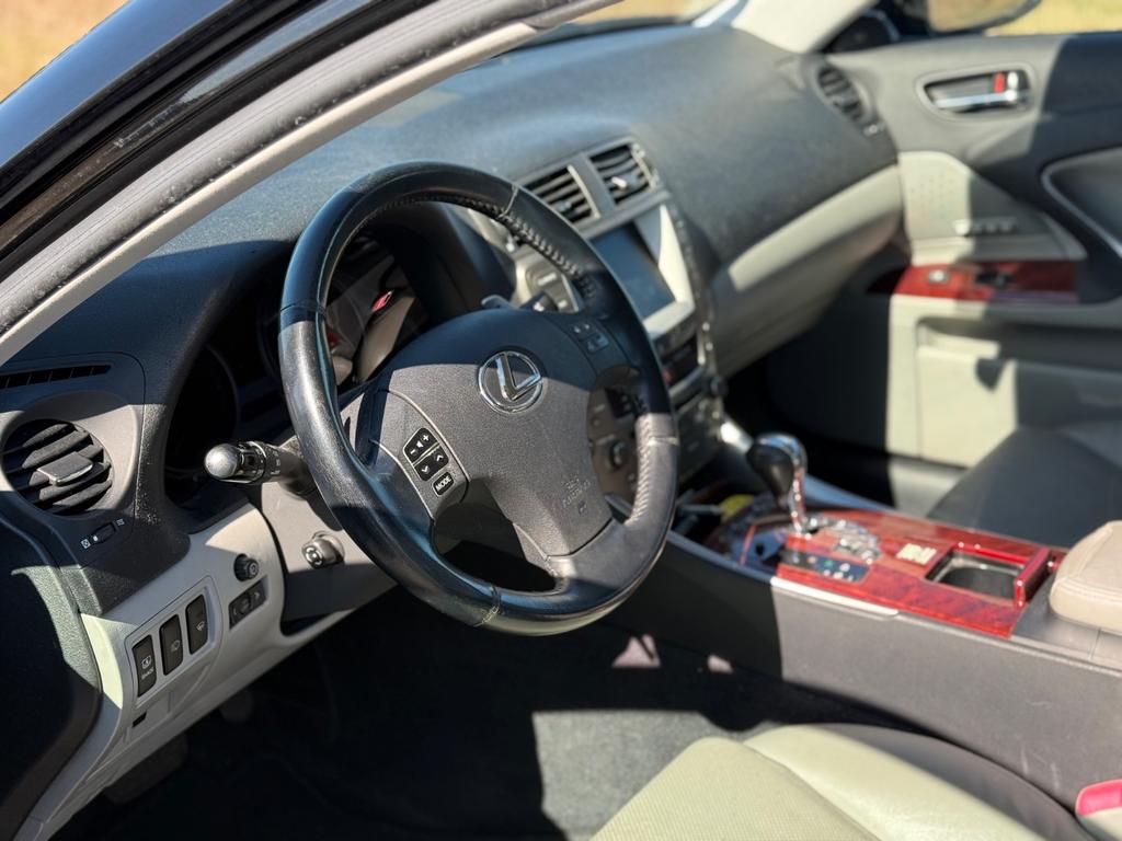 Lexus IS 250