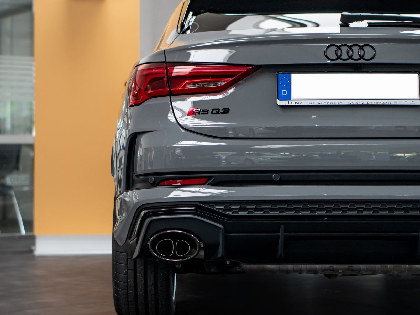Fahrzeugabbildung Audi RS Q3 SB Essential Garantie`28 im Kundenauftrag