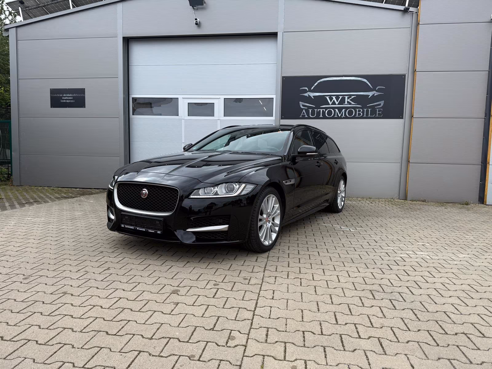 Jaguar XF 20d AWD R-SPORT LEDER*2.HD*KAM*AHK*NAVI*XENON