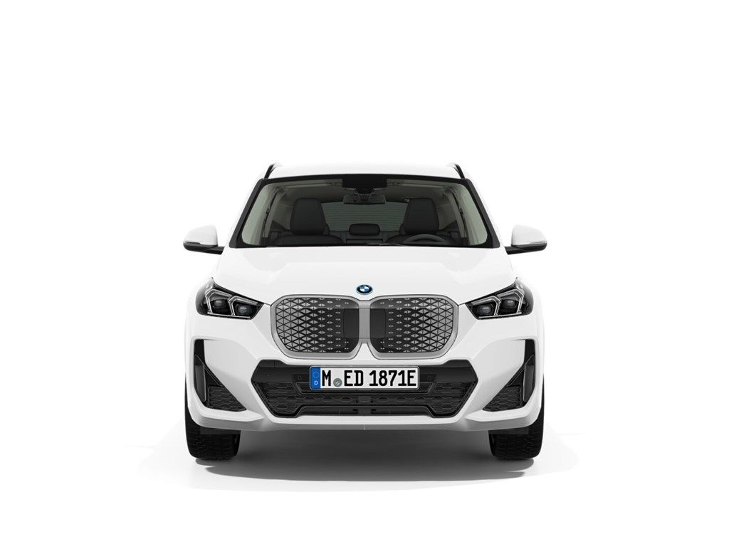 BMW iX1 M Sport xDrive30 HUD AHK Navigation ha&ka foto 5