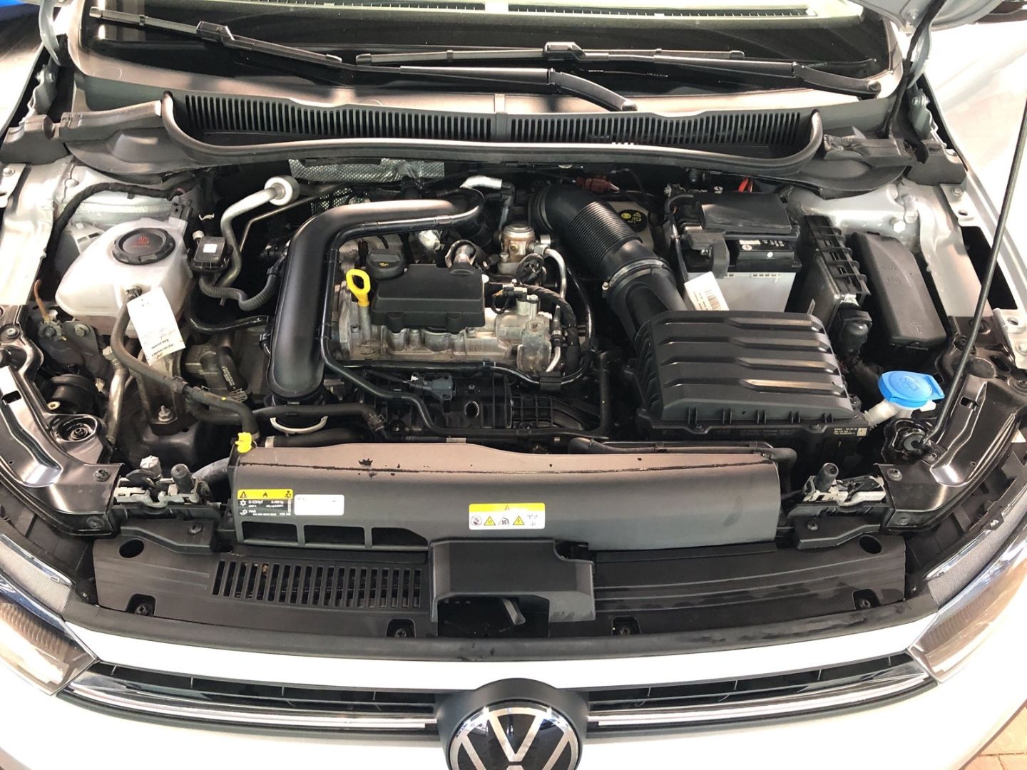 Fahrzeugabbildung Volkswagen Polo Style 1.0 TSI DSG AHK-abnehmbar Navi Digita