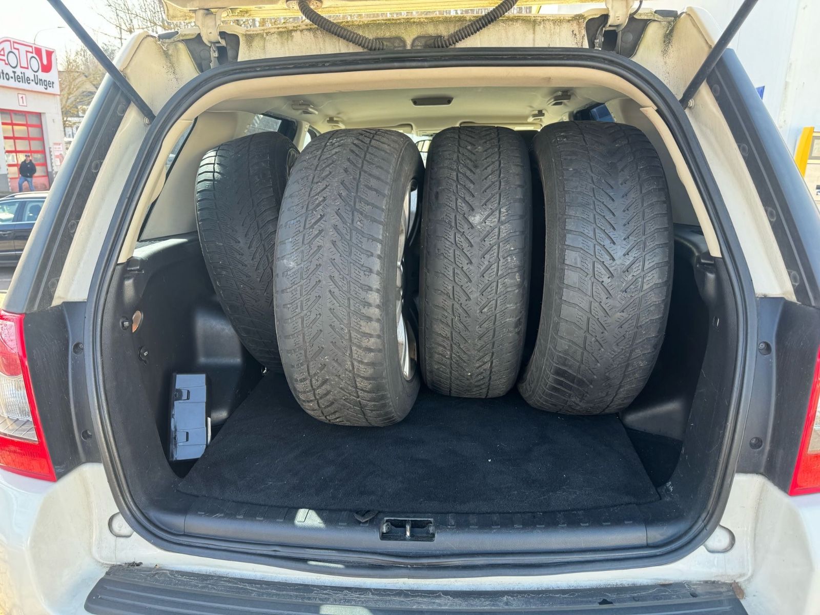 Fahrzeugabbildung Land Rover Freelander 2 HSE Leder+Navi+Xenon