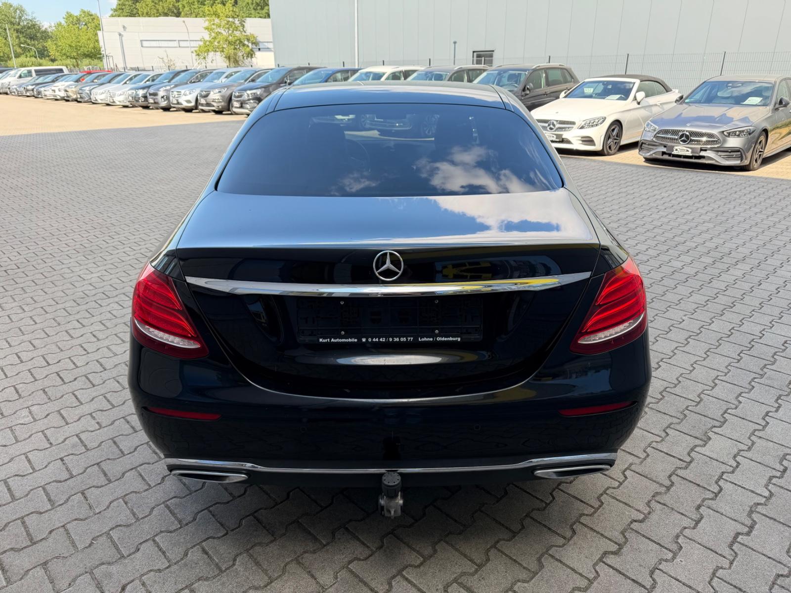 Mercedes-Benz E 220 d/AUTOMATIK/LED/LEDER/SHZ/NAVI/KAMERA