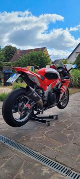 Aprilia RSV 4 RR-RF 2018 - Offers