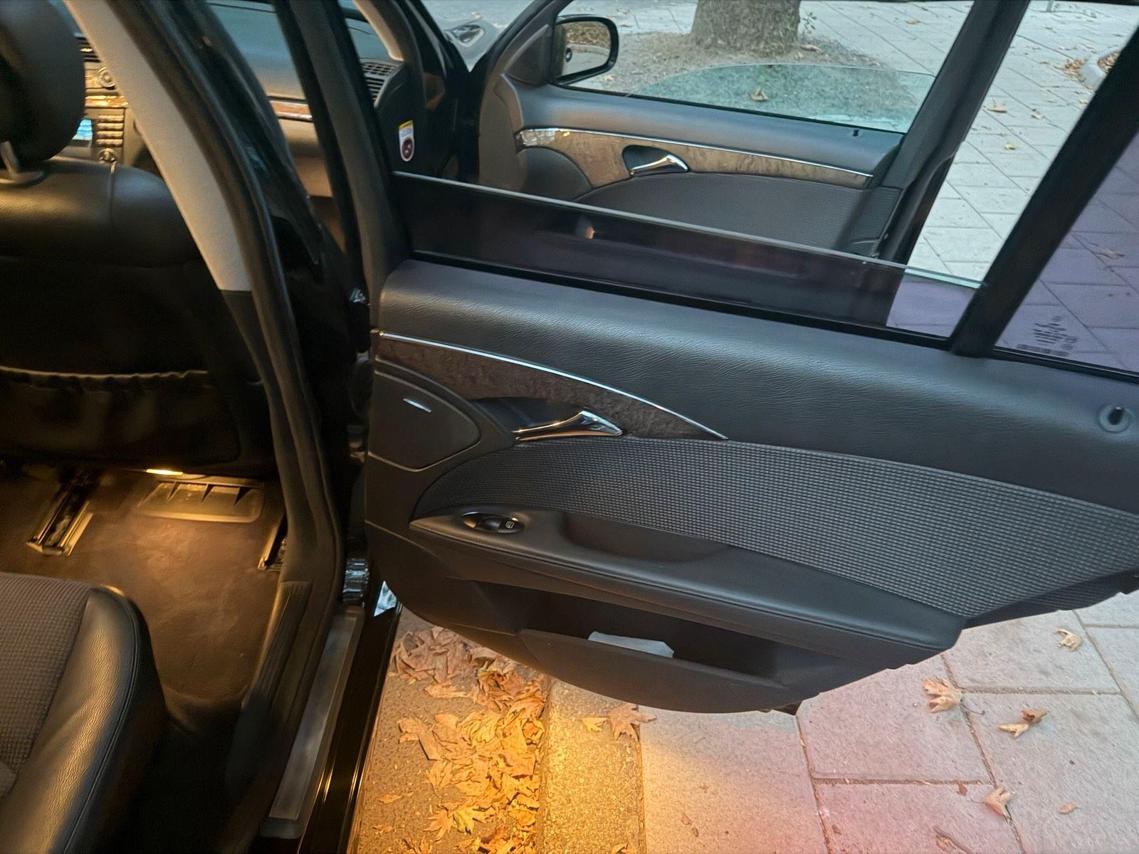 Mercedes-Benz E220 2006 — photo 13