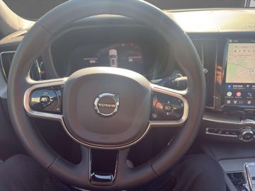 Volvo XC60 Plus Black Edition Recharge Plug-In Hybrid 