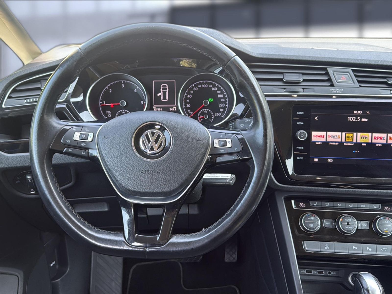 Fahrzeugabbildung Volkswagen Toura2.0 TDI Touran / AHK/unfallfrei