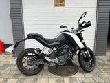 KTM DUKE 125 - NAKED BIKE VON 81 BIS 125 CCM