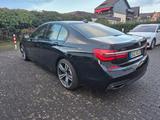 BMW 740d xDrive  M-Paket Fast Voll Ausstattung - BMW 7er Reihe in Bonn