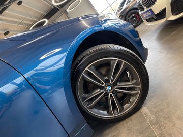 BMW 118 d Sport Line *LED*PDC*CARPLAY*TOUCH*SHZ*TEMP