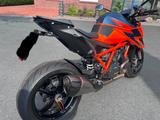 KTM Super Super Duke R - NAKED BIKE MEHR ALS 1500 CCM
