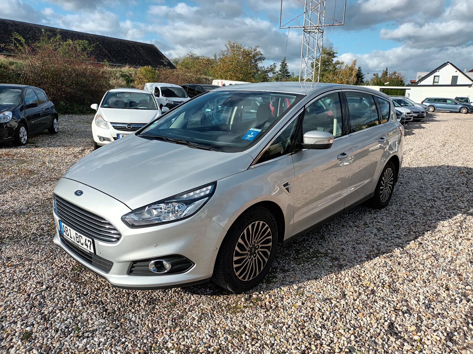 Ford S-Max S-MAX Titanium, SR+WR, Tüv Neu !!!