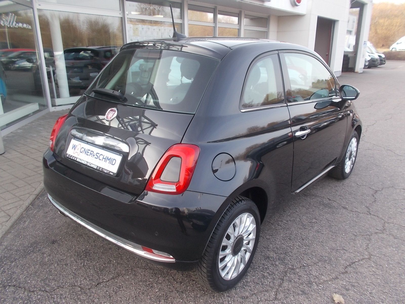Fahrzeugabbildung Fiat 500 Lounge 1.2 8V