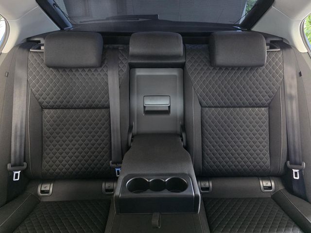SKODA Octavia — Foto 30