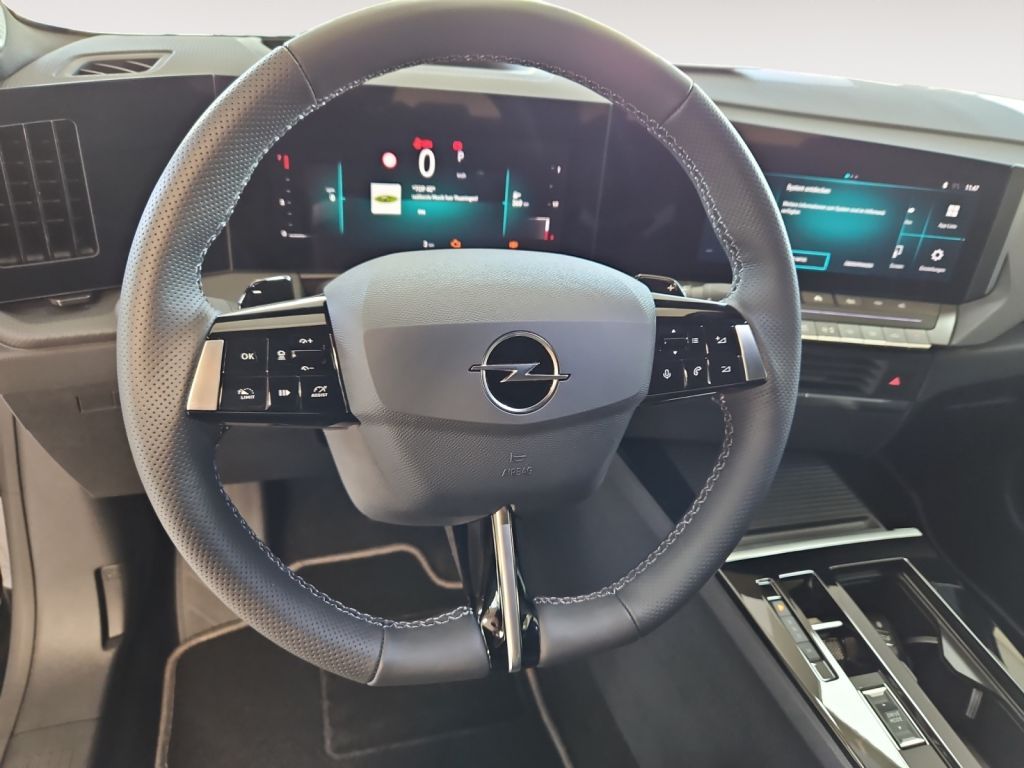 Fahrzeugabbildung Opel Astra ST 1.2 Turbo AT GS Navi LED Lenk/Sitzheiz.
