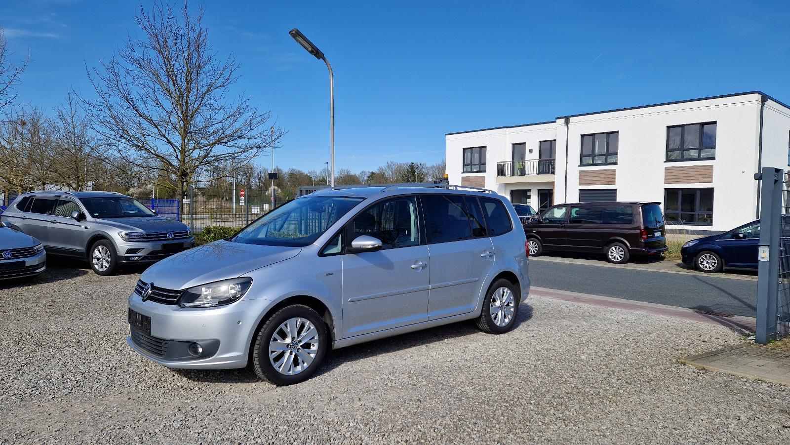 Volkswagen Touran 1.4 TSI Life -KLIMATRONIC*SHZ*KETTE NEU-