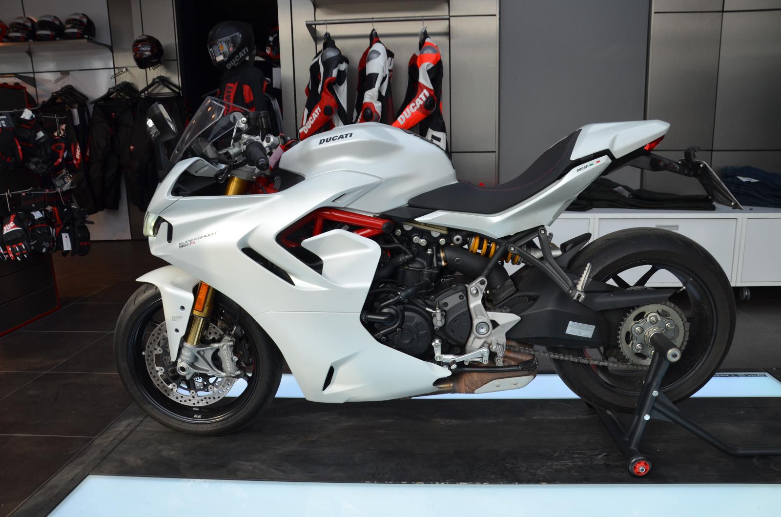 Ducati Supersport 950 S