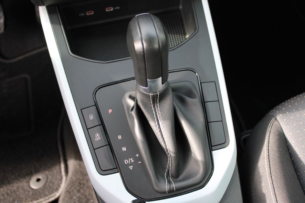 SEAT Arona Style 1.0 TSI DSG LED KLIMA ALU NAVI