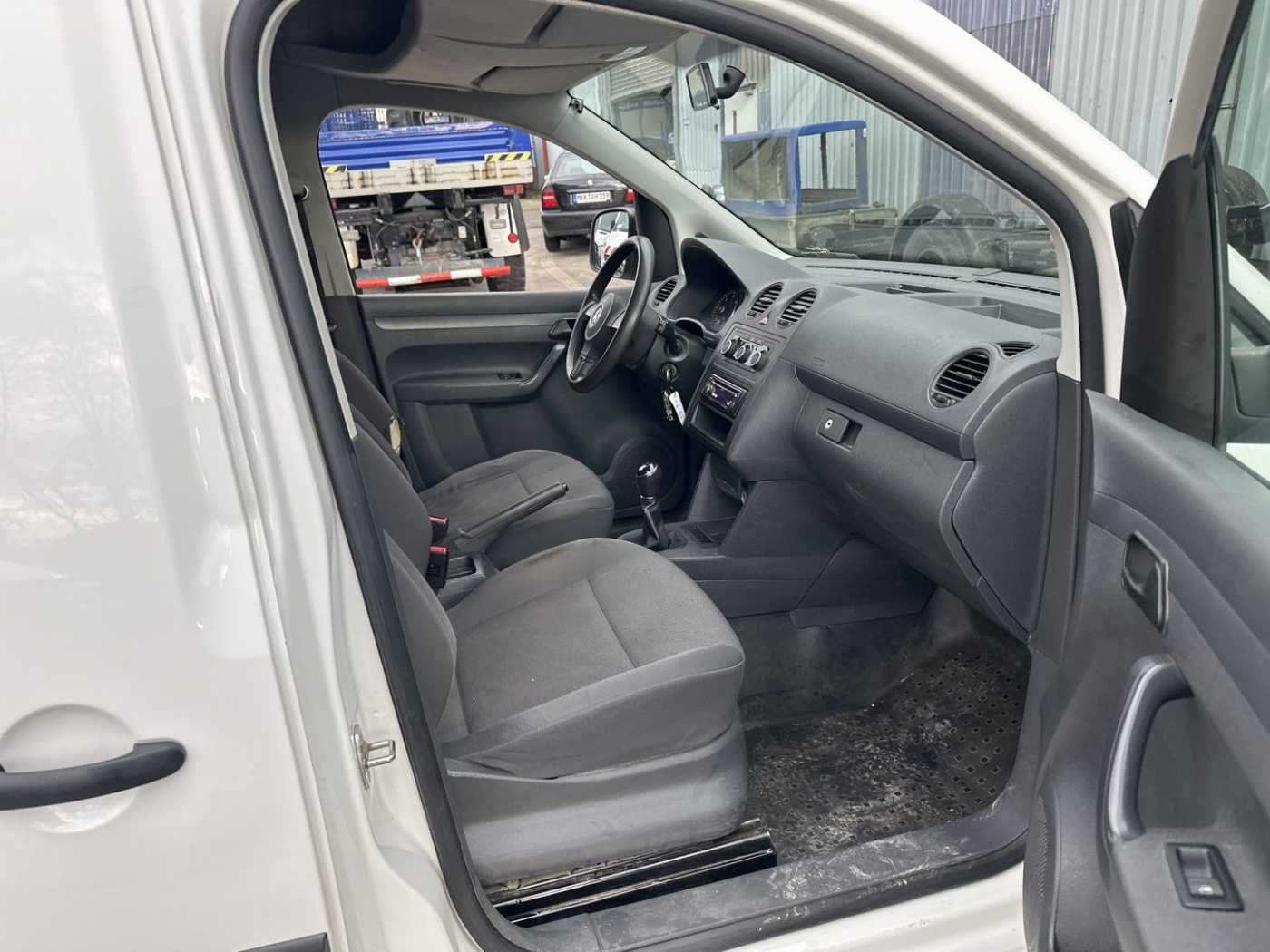 Fahrzeugabbildung Volkswagen VW Caddy 2.0 TDI 4Motion Maxi Kasten Regal