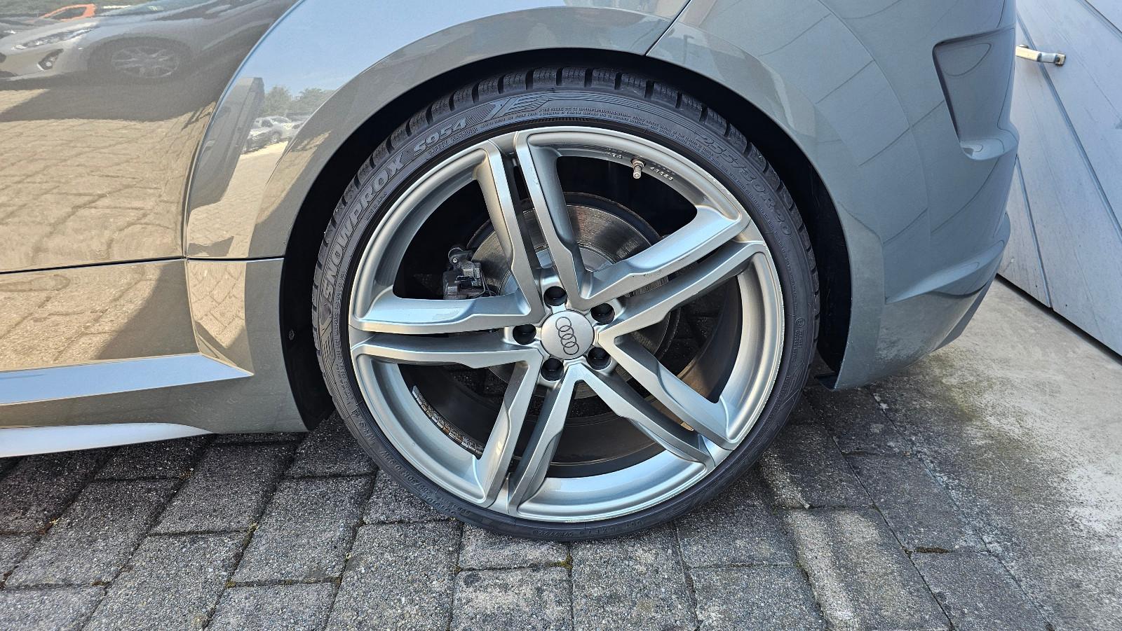 Audi TT Roadster 40 TFSI S-tronic S line Exclusive