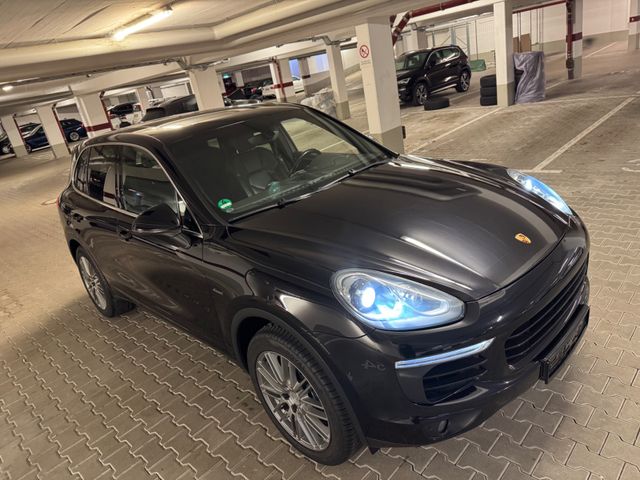 Porsche Cayenne  Mwst. ausweisbar ( 39500 Euro / Netto )