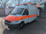 Mercedes-Benz Sprinter 413 CDI Rettungswagen - Mercedes-Benz Sprinter: 413