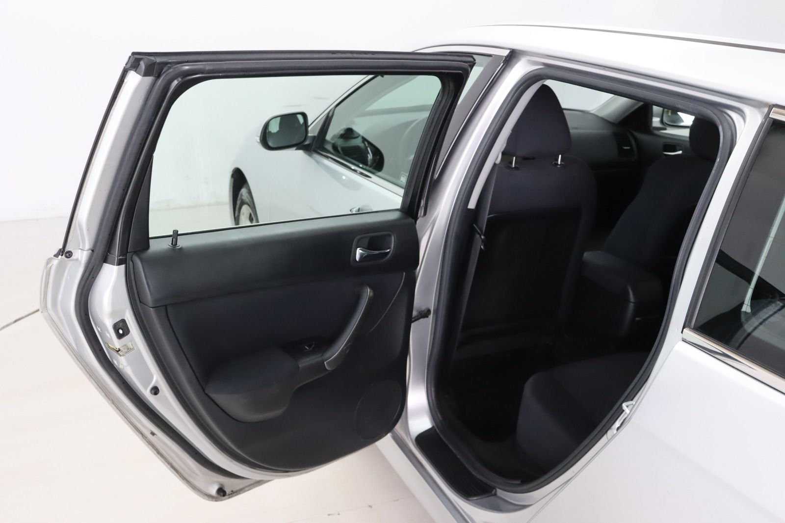Fahrzeugabbildung Honda Accord Tourer 2.0 Comfort