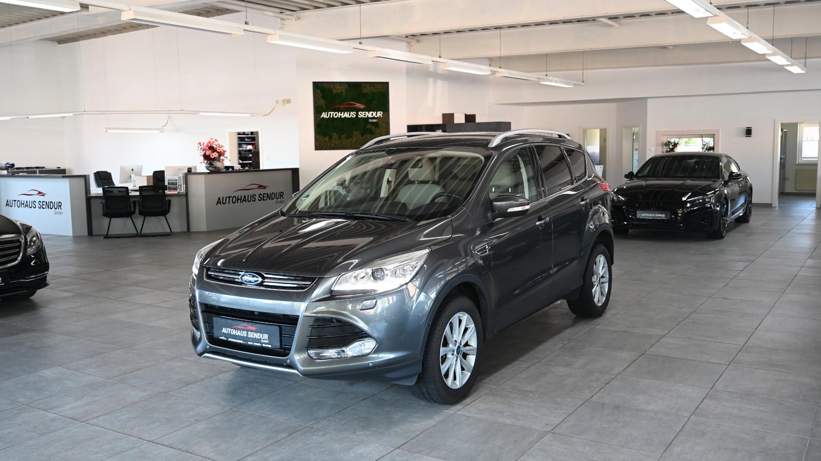 Ford Kuga Titanium /NAVI/KAMERA/SHZ/TOP/STANDHEIZUNG