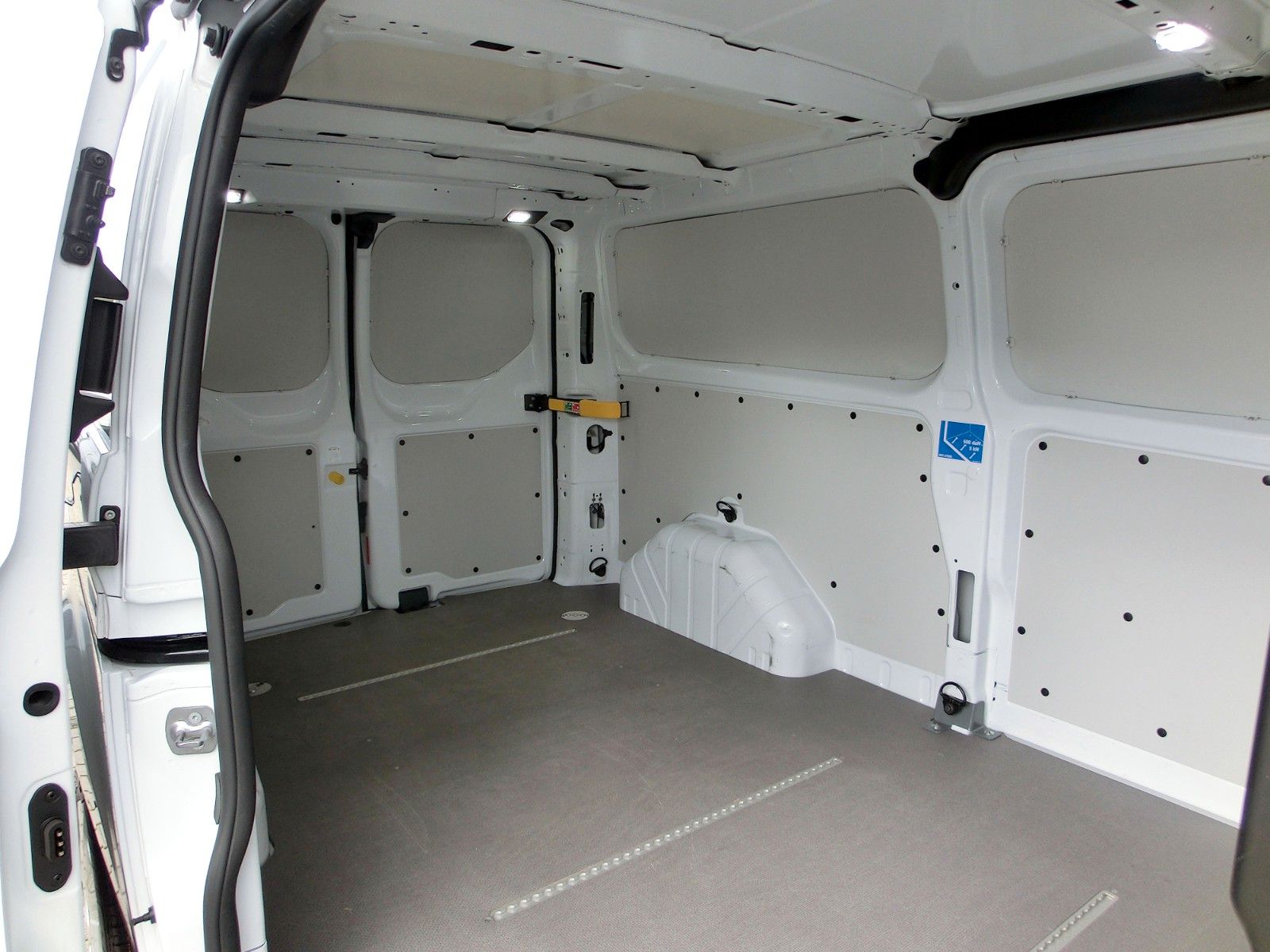 Fahrzeugabbildung Ford Transit Custom Kasten 320 L2 Trend