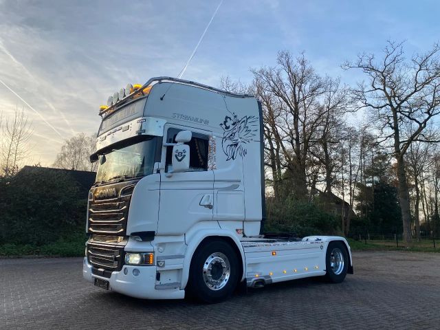 Scania R580 V8 4x2 Streamline Full options Low km