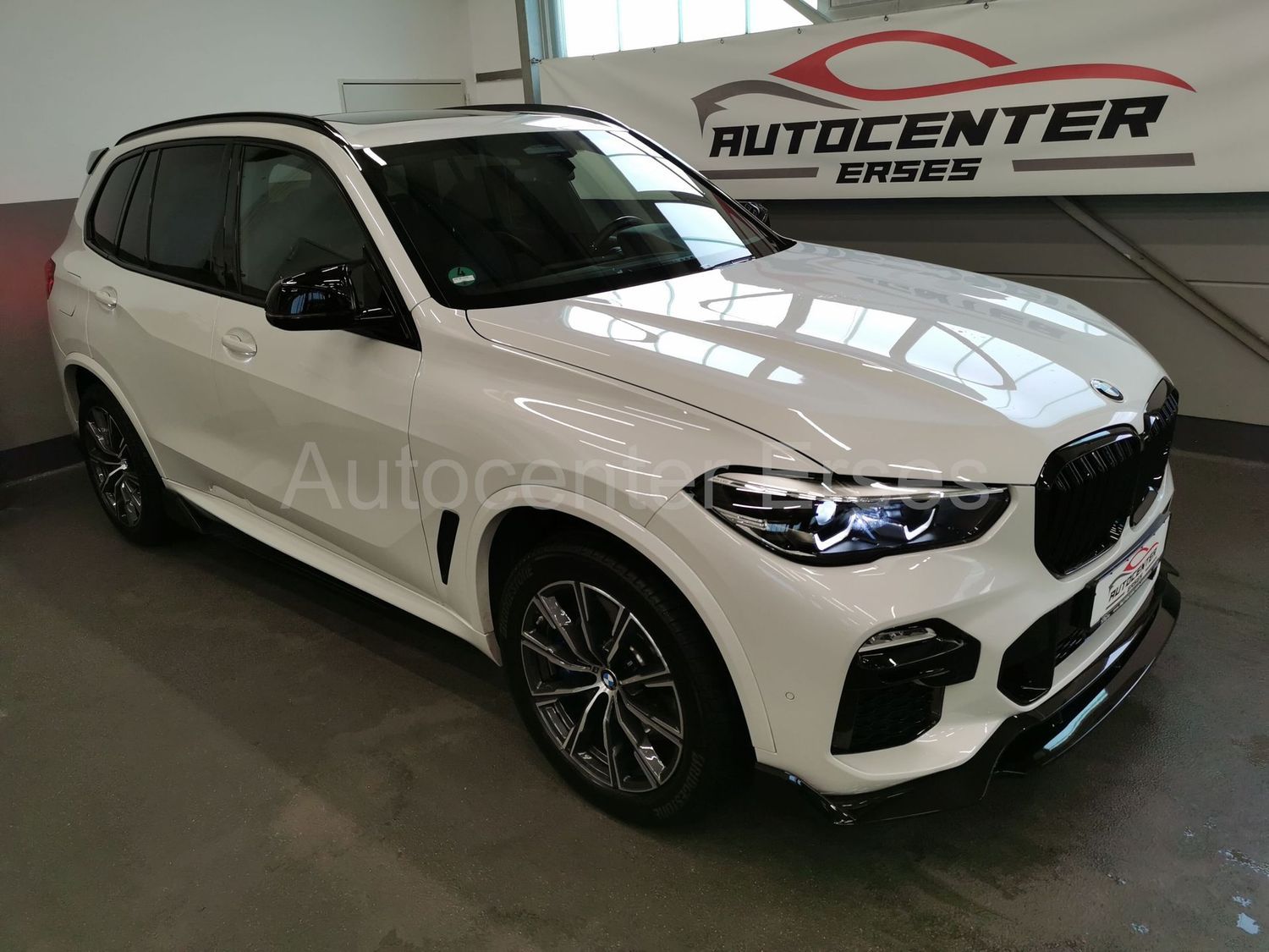 BMW X5 xDrive 30d M Performance Sport Leder LED AHK