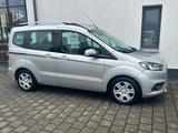 Ford Tourneo Courier 1.0 EcoBoost Trend (Winterpaket) - silberne Ford Tourneo Courier