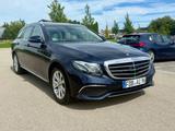 Mercedes-Benz E 220 d 4Matic ~Widescreen~Pano~MultiBeam LED~ - Mercedes-Benz mit Diesel-Antrieb: Blau, Kombi