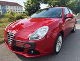 Alfa Romeo Giulietta Turismo - Alfa Romeo Giulietta mit Diesel-Antrieb