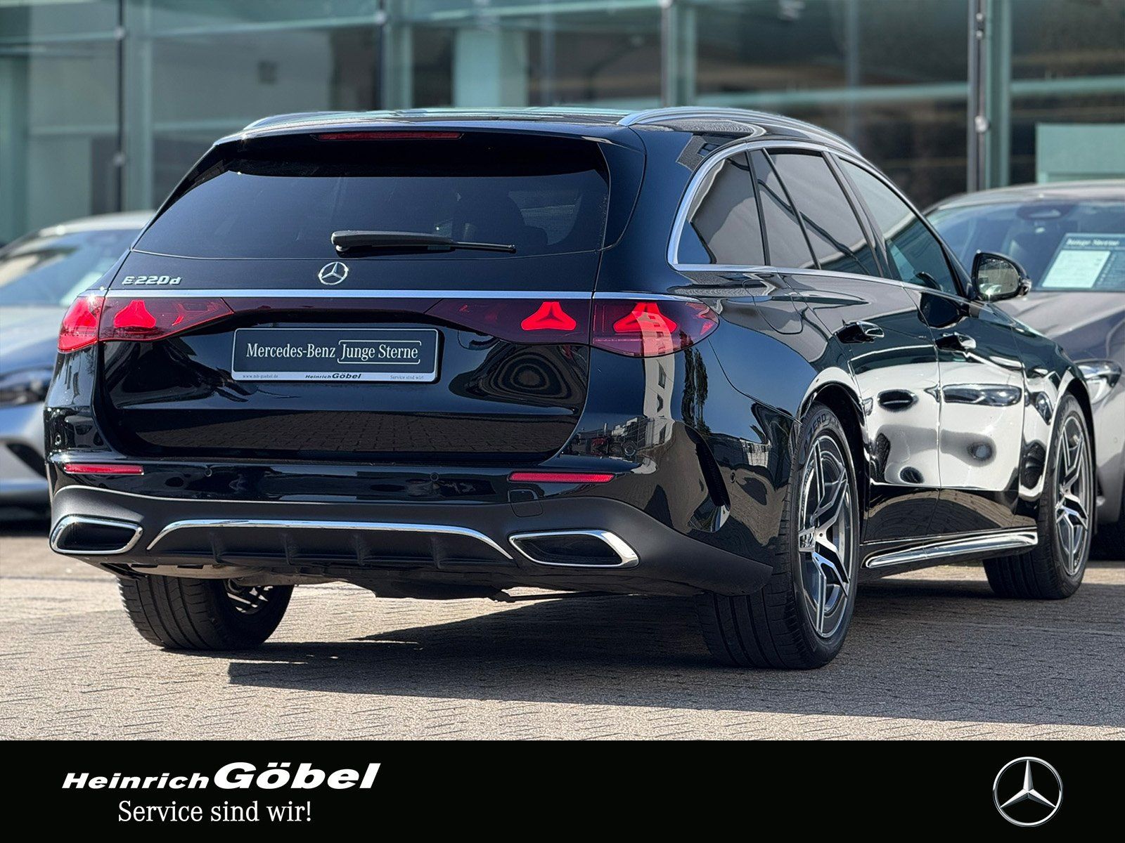 Fahrzeugabbildung Mercedes-Benz E 220 d T AMG*AHK*360°KAM*DIGITAL*MEMORY*TOTWINK