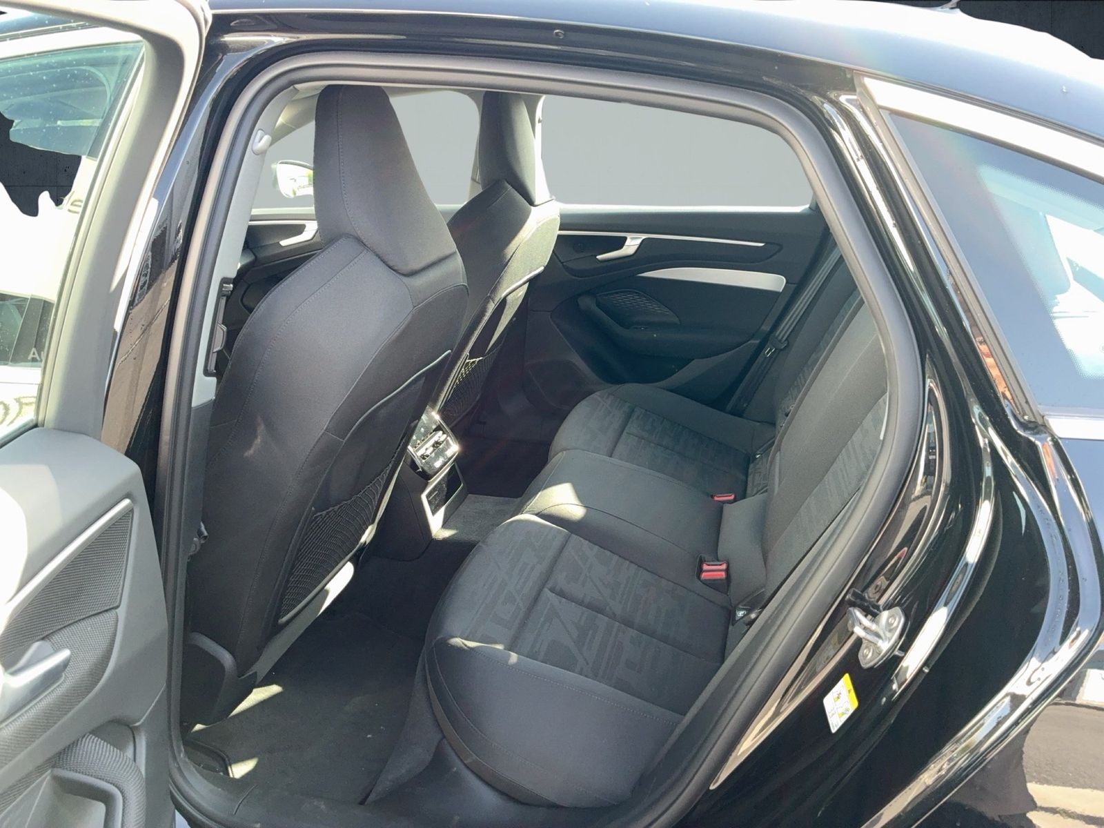 Audi A6 - Bild 13