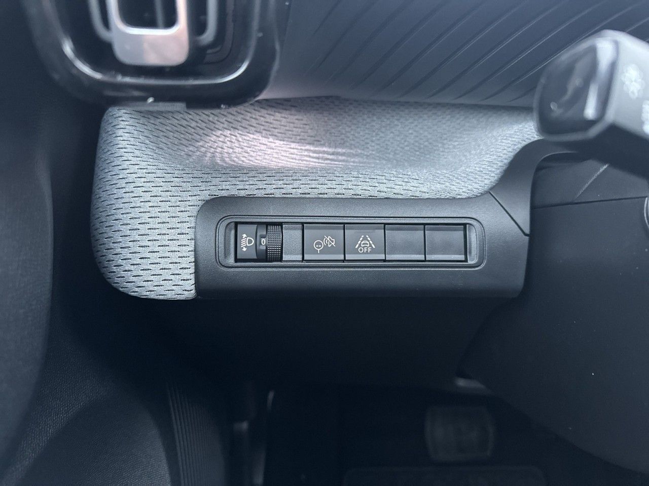 Fahrzeugabbildung Citroën C3 Aircross Hybrid 145 PLUS