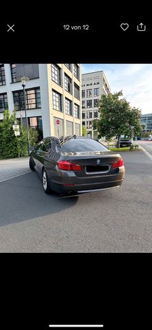 BMW 5 er F10. 523i  scheckheft nur bei BMW...