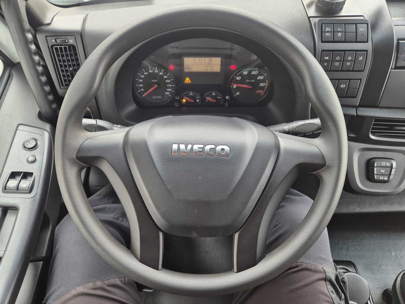 Fahrzeugabbildung Iveco ML120E25/P 2x Schiebeplane AHK LBW Kamera