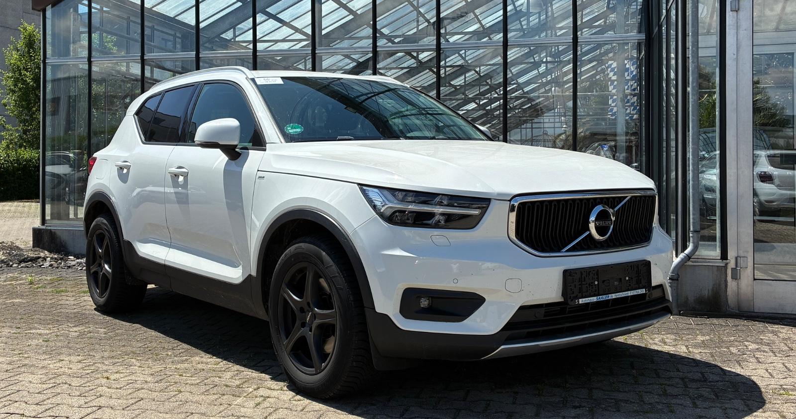 Volvo XC 40 Momentum Pro AWD 8x Alu AHK
