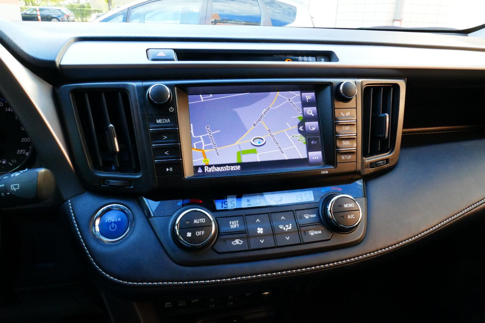 TOYOTA RAV 4 155CH - BVA - 1ERE MAIN - HAYON ÉLECTRIQUE - 75.342 KMS