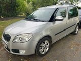 Skoda Roomster 1.6 Automatik | 115.000 km | AHK - Skoda Roomster mit Benzin-Antrieb: Kleinbus, Automatik