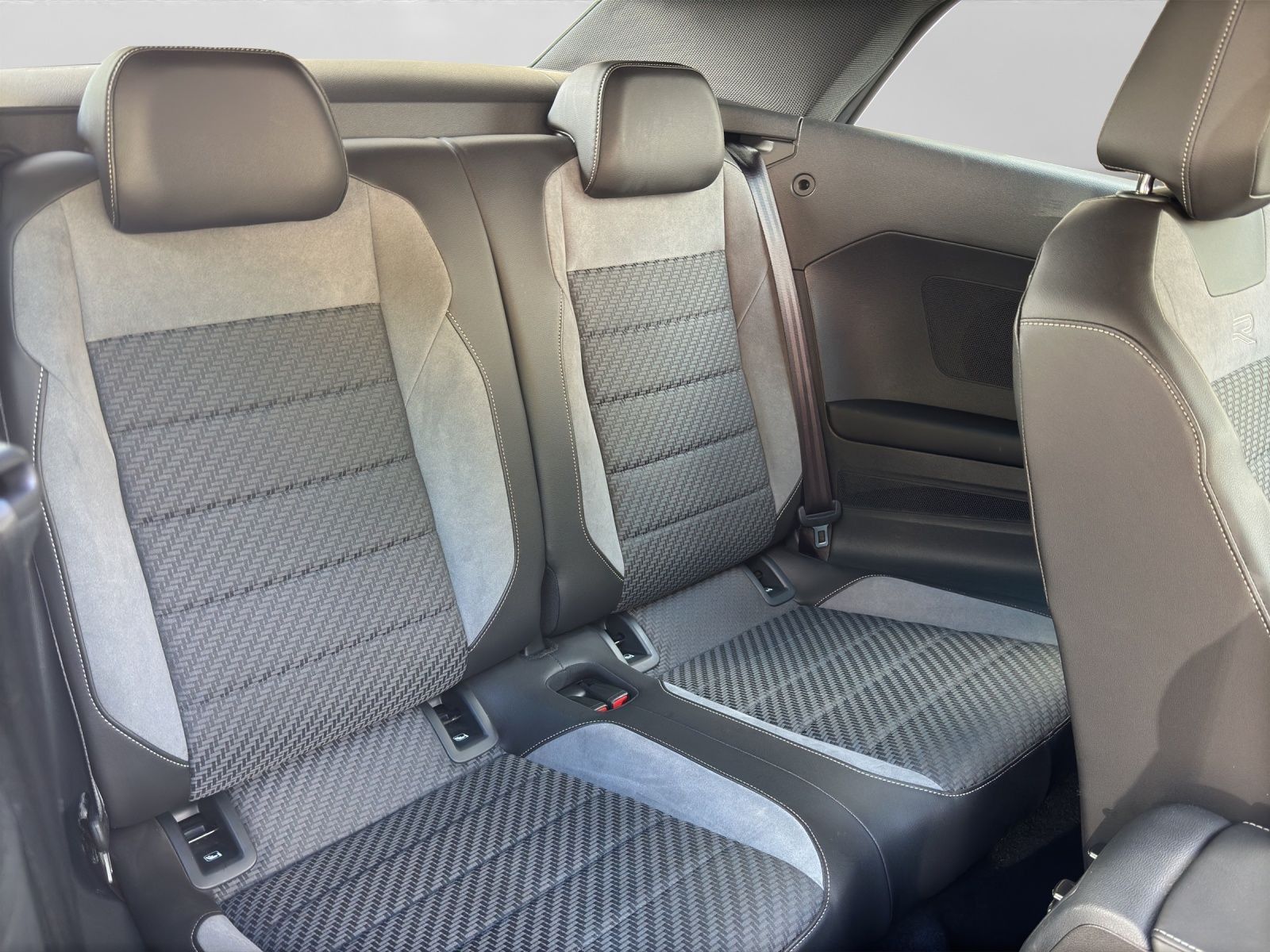 Volkswagen T-Roc - Bild 7